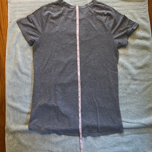 Graphic tee shirt, funny, cute, or sarcastic haha - medium - Picture 9 of 11